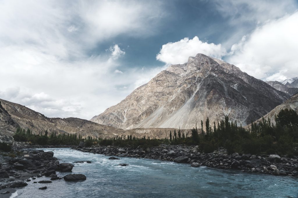 beautiful-himalayas-mountains-in-pakistan